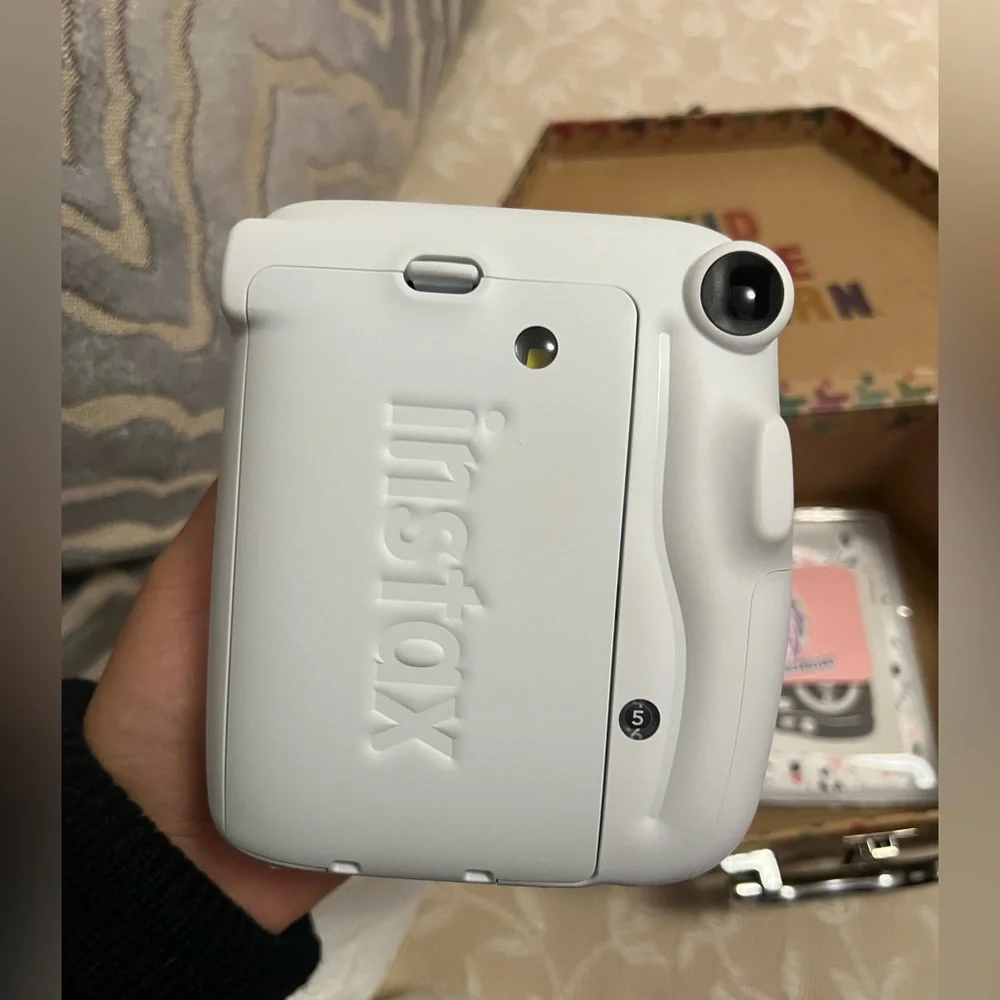 Fujifilm Instax Mini 11 Instant Camera
